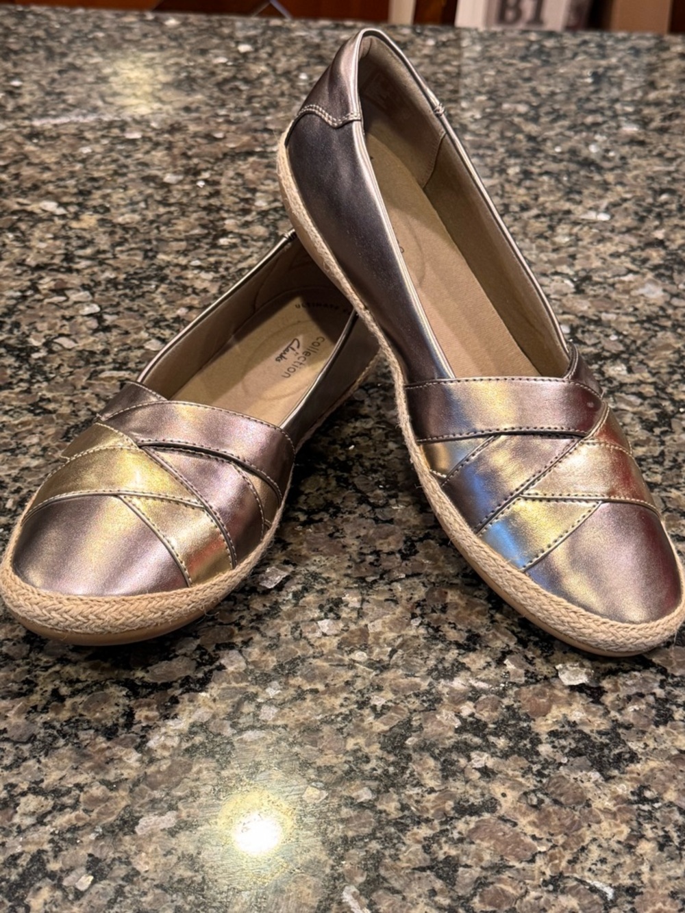 Clarks Collection Flats Women's 9.5 Pewter Gold Espadrille Slip On Shoe Comfort